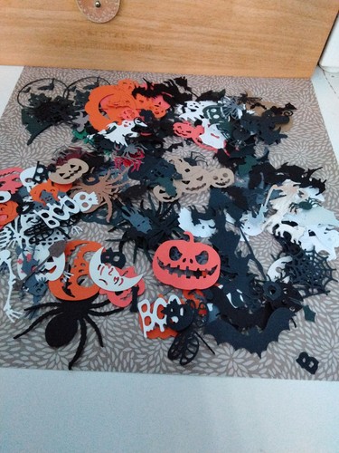 Halloween craft room clearout - halloween,